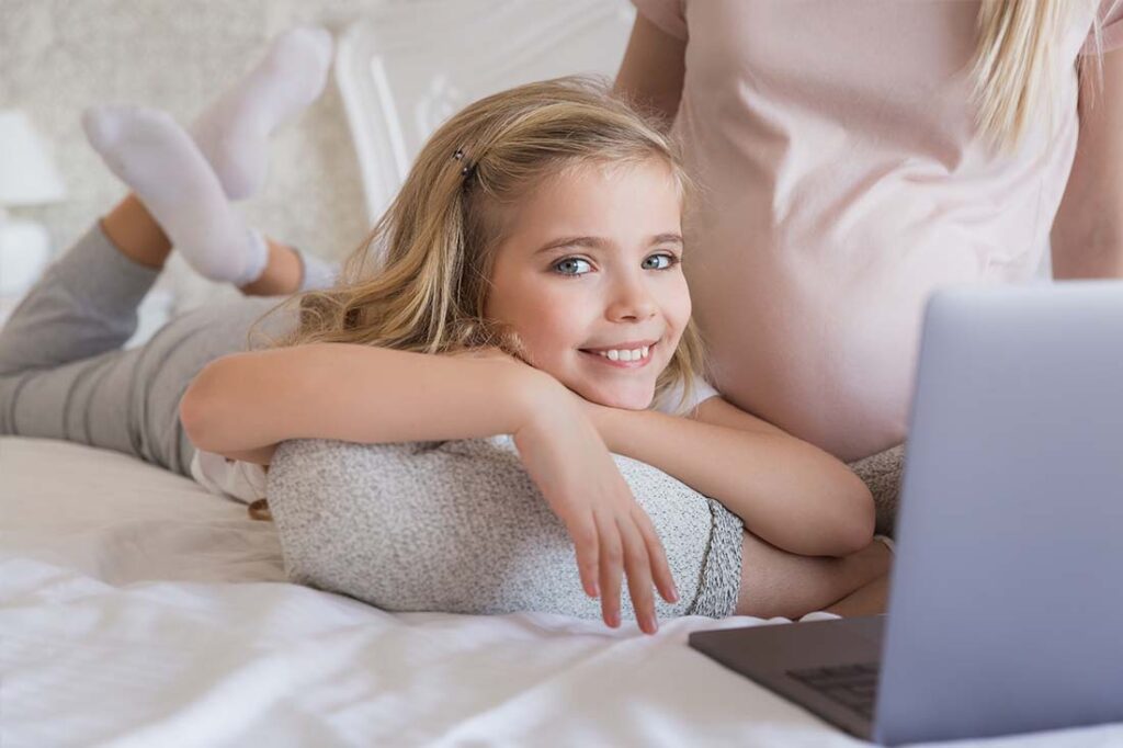 una bambina dal bellissimo sorriso grazie alla prevenzione odontoiatrica pediatrica